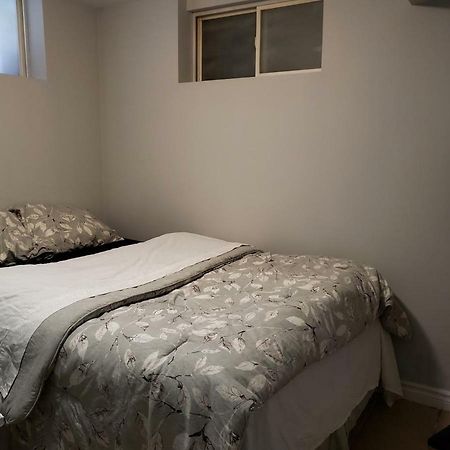 Private Room In Downtown هاليفاكس المظهر الخارجي الصورة